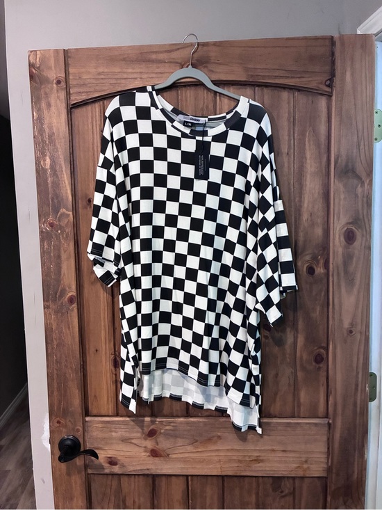 Chaser Tops - Wknd Chasers black & White Checkered Women’s Relaxed Tee